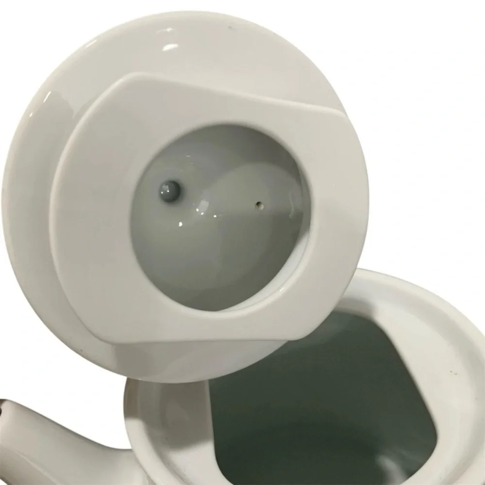Williams Sonoma BRASSERIE White Teapot? Creamer? Glossy Finish 6”‎ Tall Japan